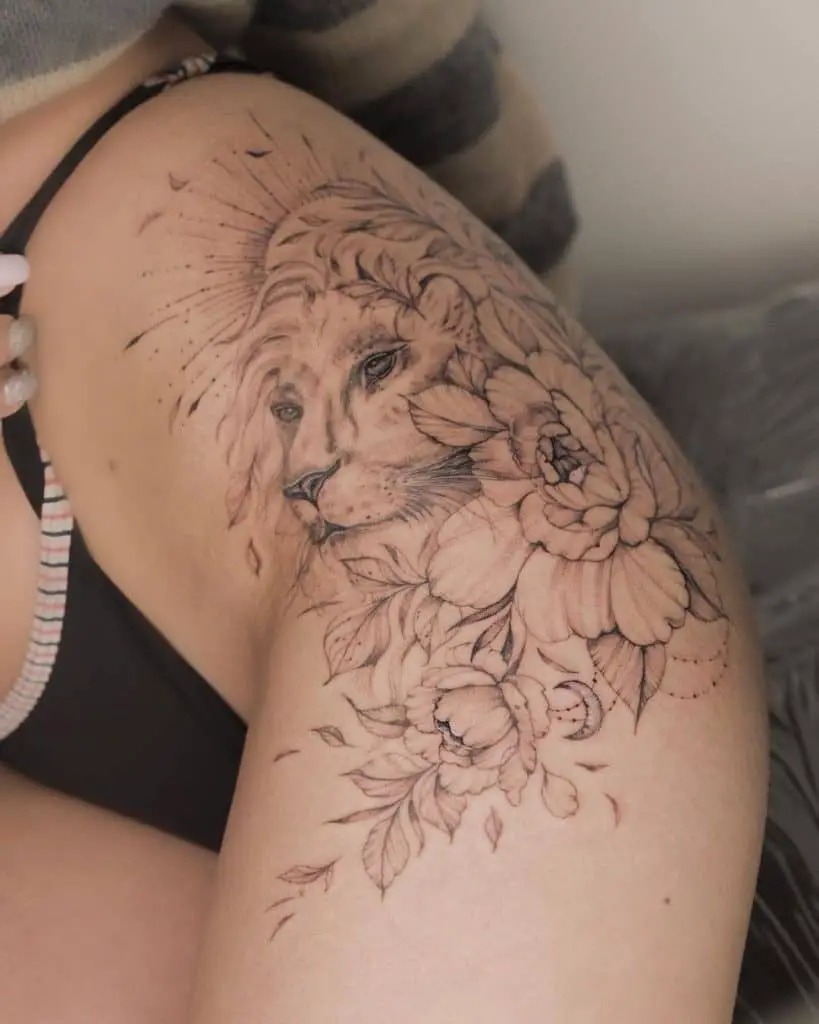 Hip Tattoo Rose & Lion Image
