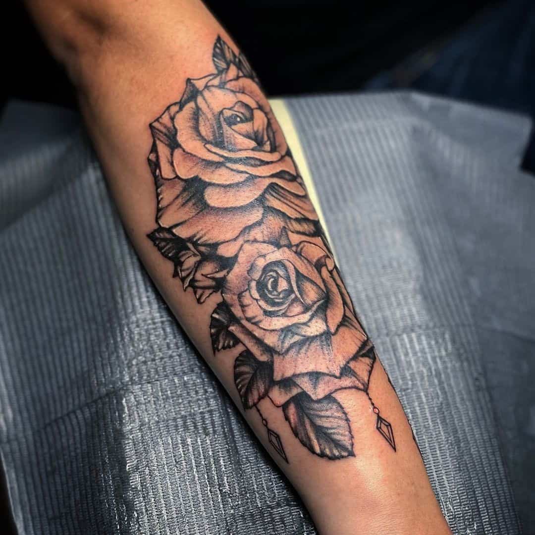 Simple Hand Flower Tattoo For Men And Women Flower Tattoo, HD wallpaper |  Peakpx
