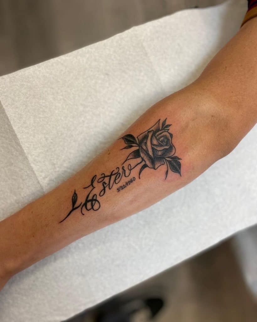 Rose tattoos for women with name