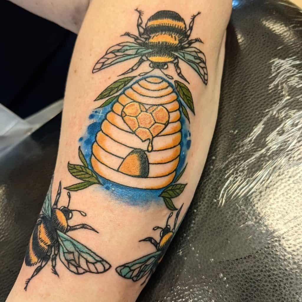 Beehive tattoo 4