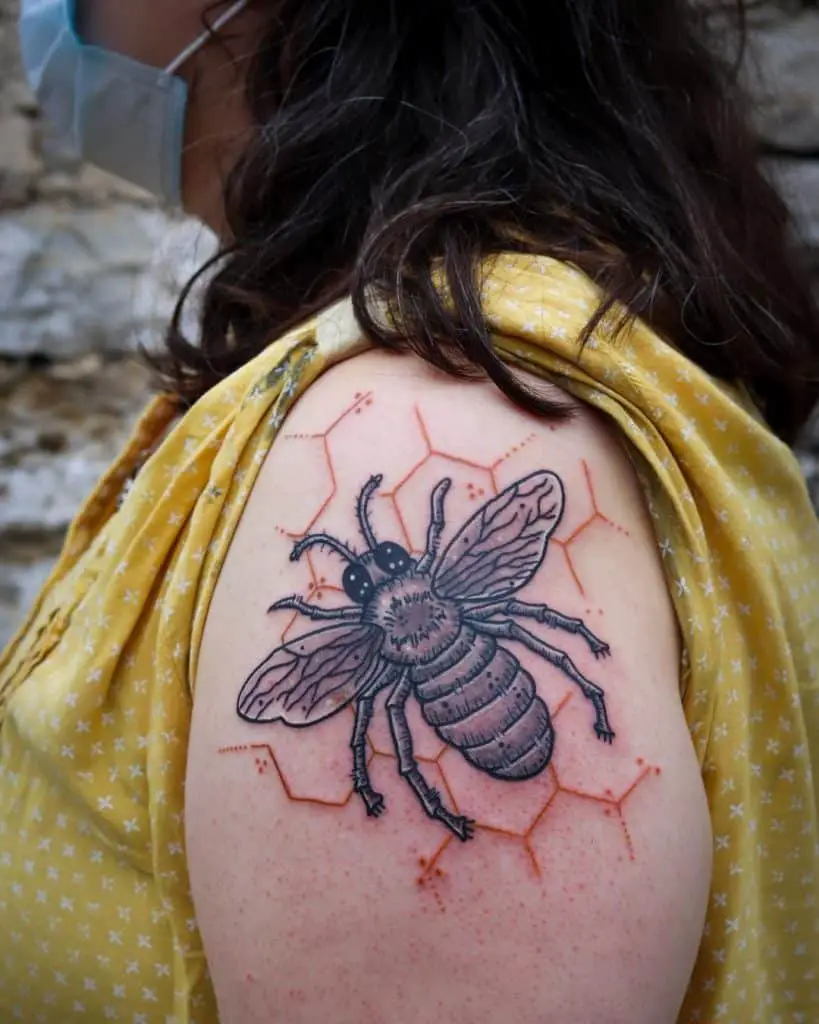 Huge bee tattoo 5