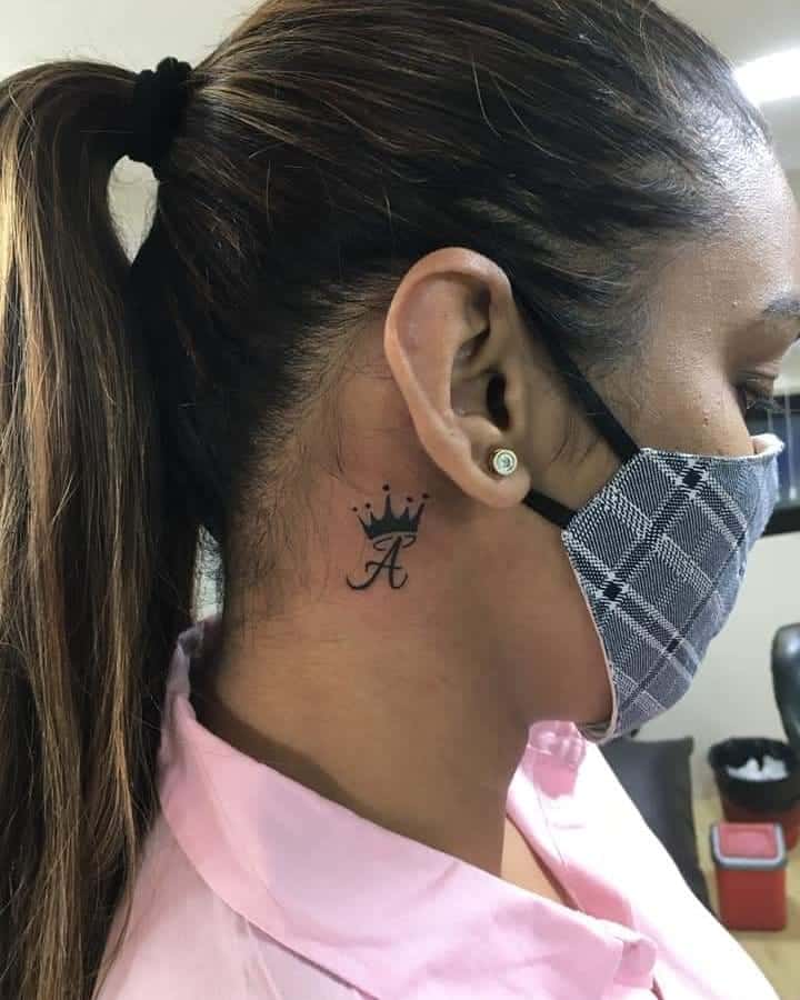 30+ Trendy Back Neck Tattoo Designs For Women