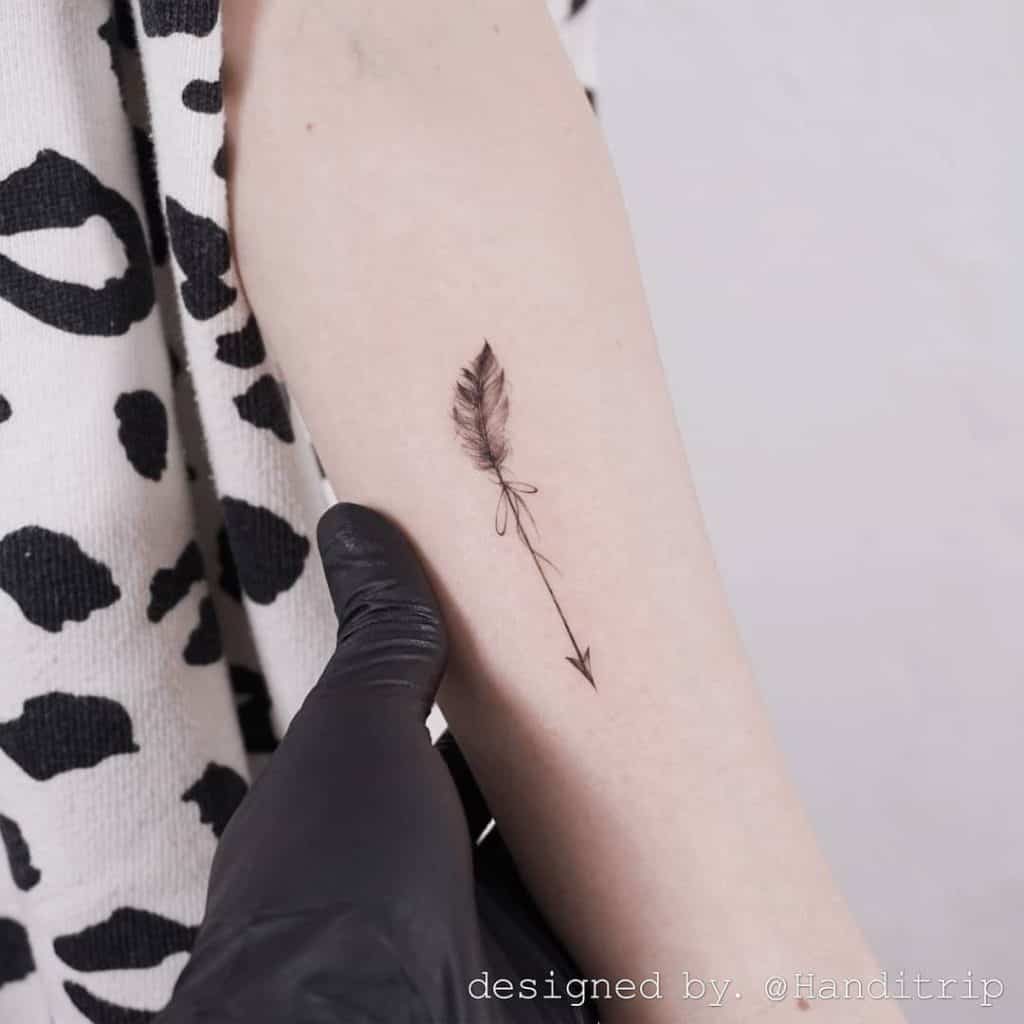 Arrow tattoo with big meanings 3