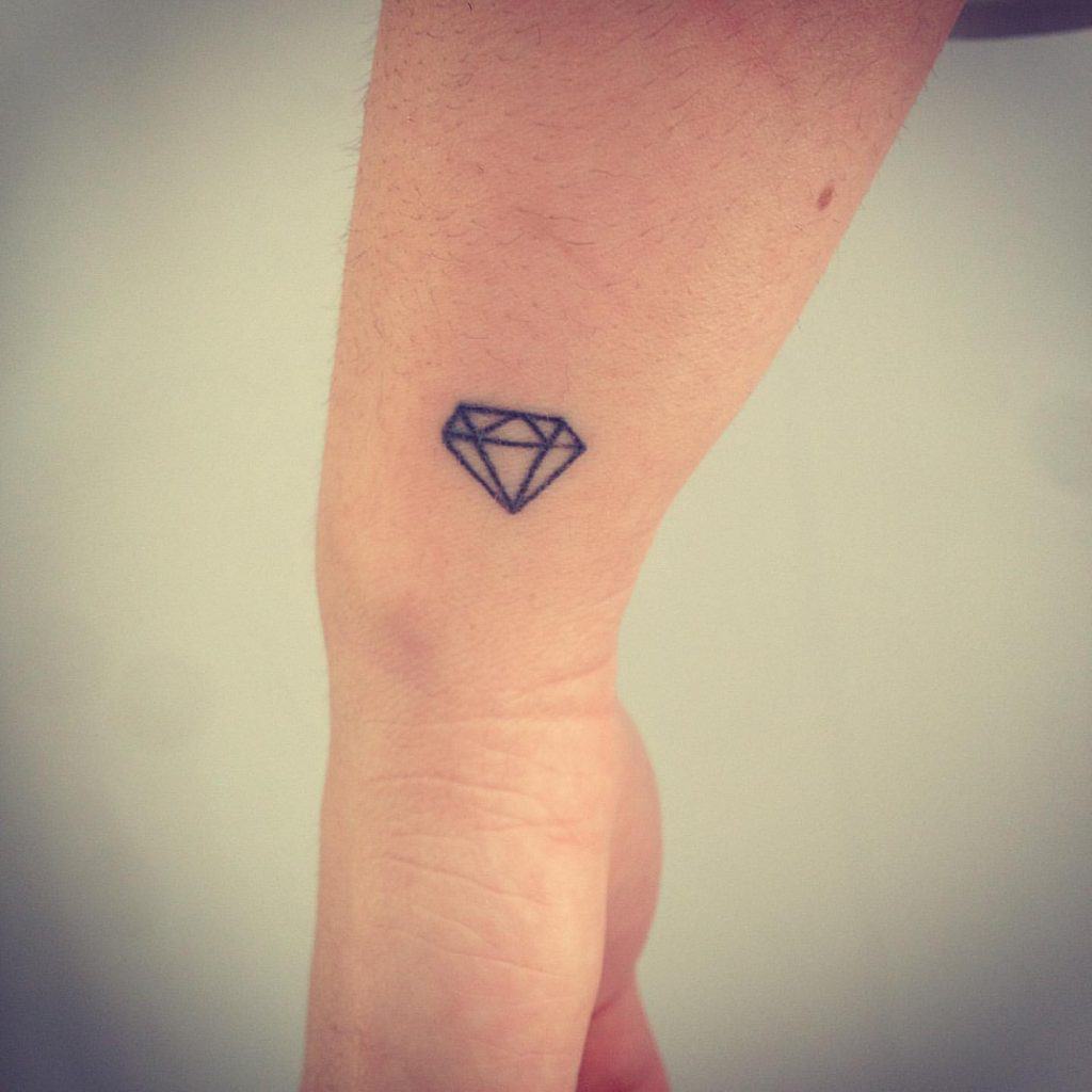 Diamond tattoo with big meanings 3