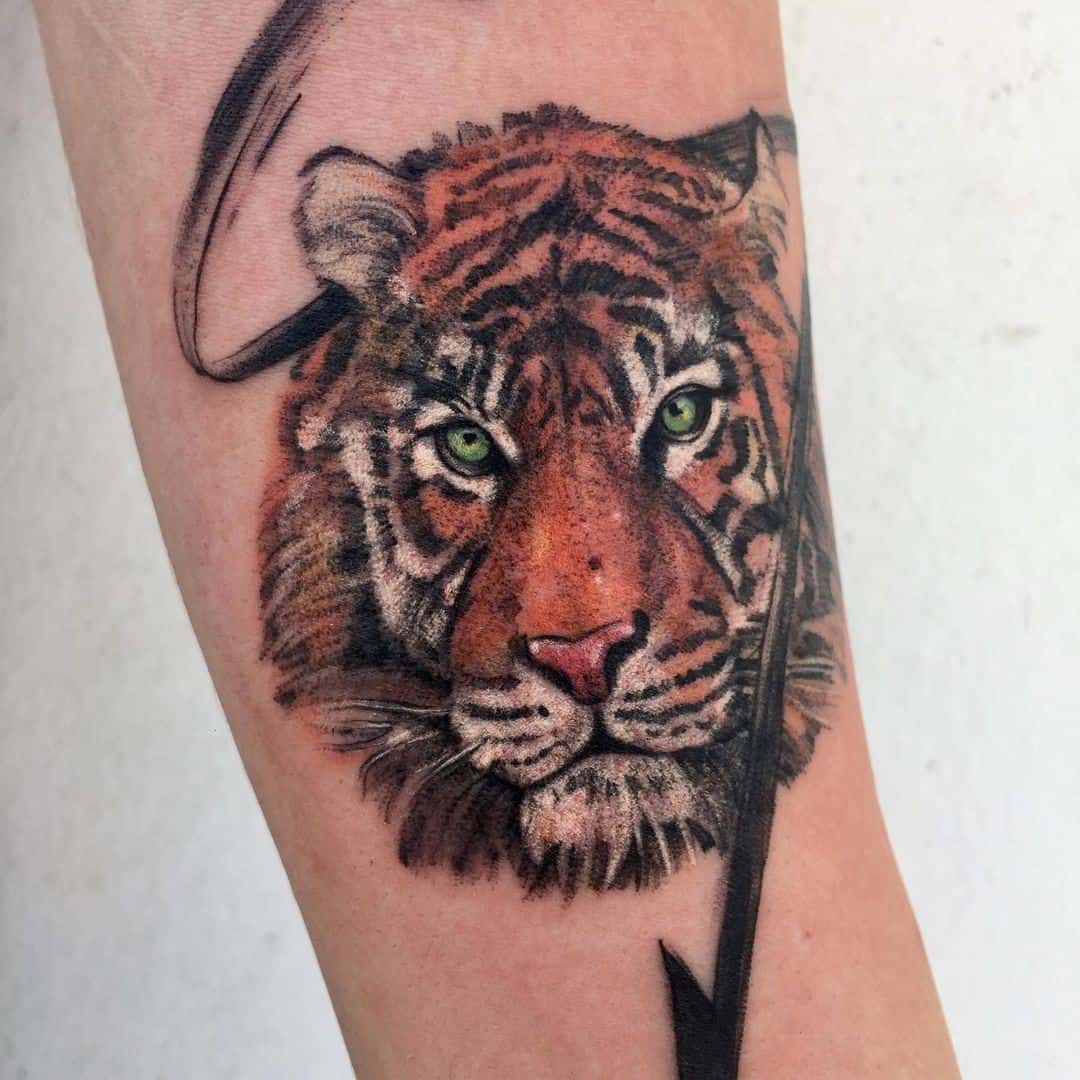 Realistic Tiger Tattoo On Hand