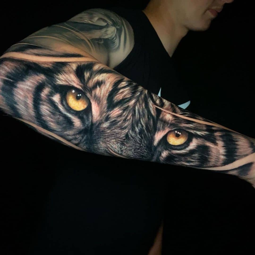 Tip 91+ about tiger forearm tattoo unmissable .vn