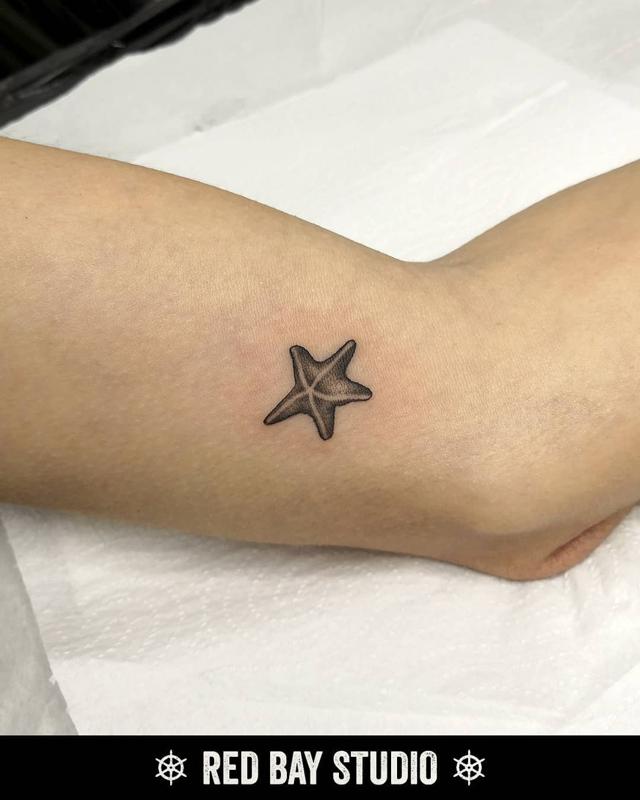 Delicate Starfish Tattoos 2