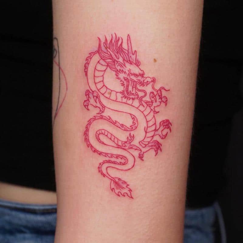 OTM on Instagram would you prefer your tattoos outlined in red or  blackswipe of interested in being tattoo  Tattoo outline Tattoos  Dragon tattoo back