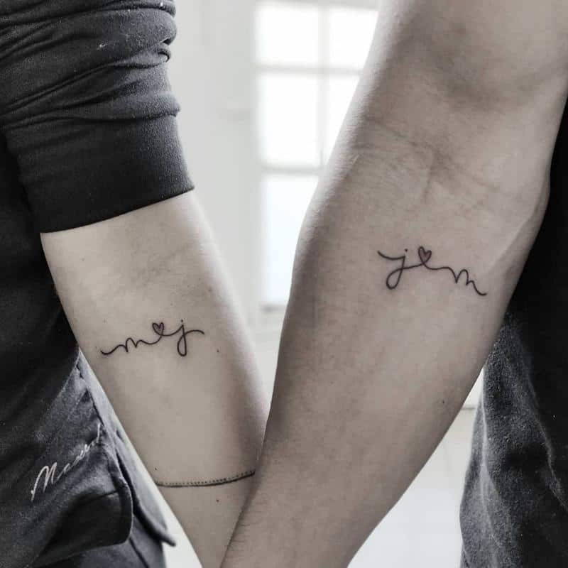 Create Tattoos In Couple Hand With Name