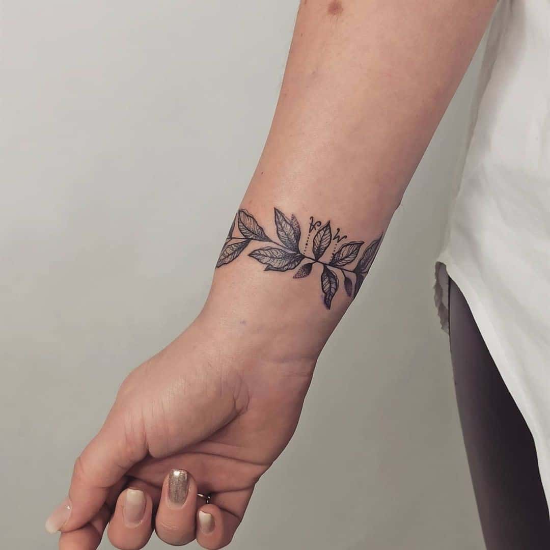 Minimal Narcissus Flower Bracelet Floral Wrist Band Tattoo Stickers Long  Lasting - Shop LAZY DUO TATTOO Temporary Tattoos - Pinkoi