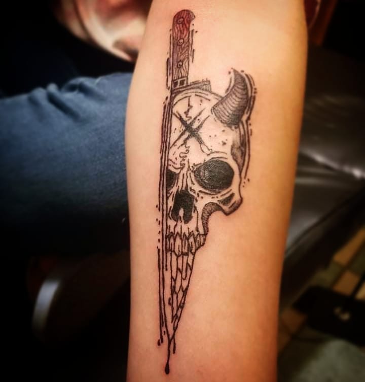 Skull and Dagger Tattoos Symbolism 2