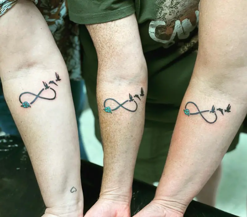 Matching infinity symbol tattoo for best friends.