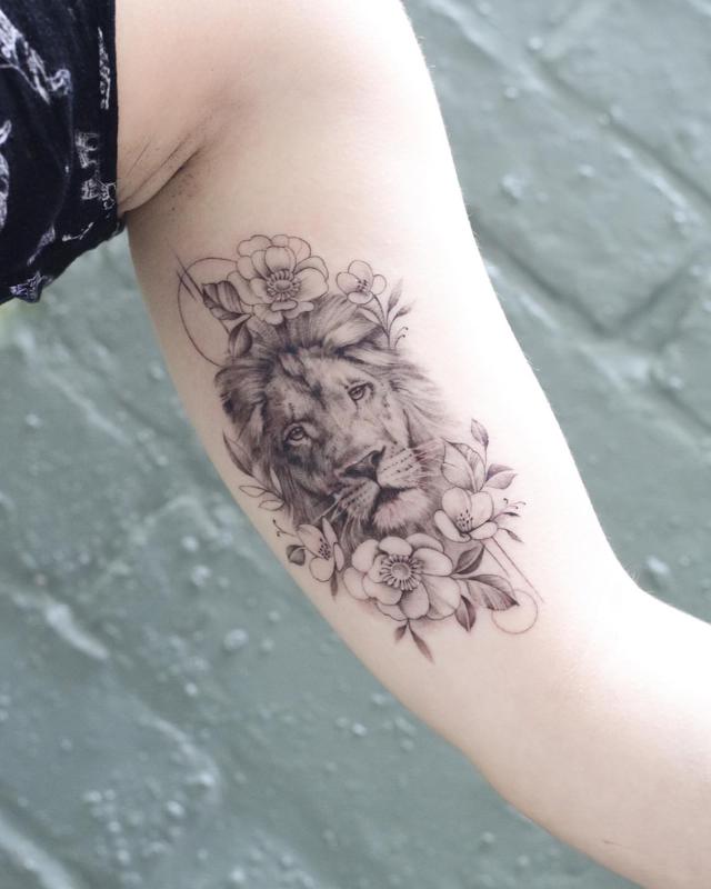 Cheap Compass Lion Temporary Tattoo For Men Women Adult Geometry Wolf Moon  Tattoos Sticker Devil Animal Flower Fake Black Tatoos Back | Joom
