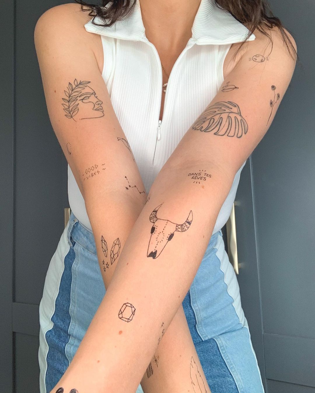 Besorgt über verblasste Tinte Probieren Sie temporäre Tattoos aus