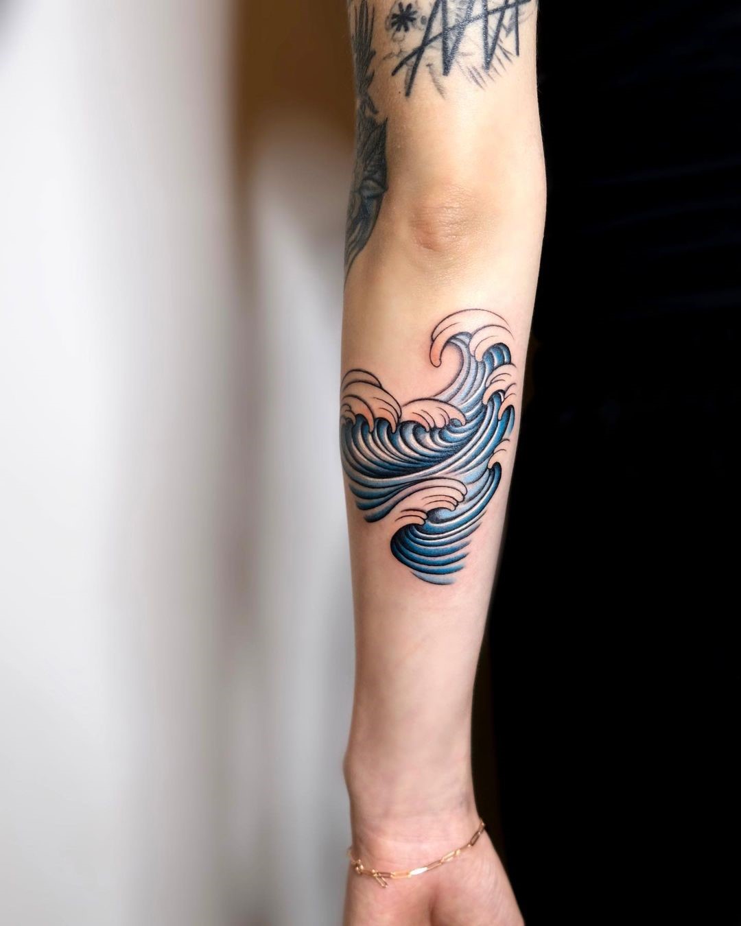 Arm Wave Tattoo Blue Design 