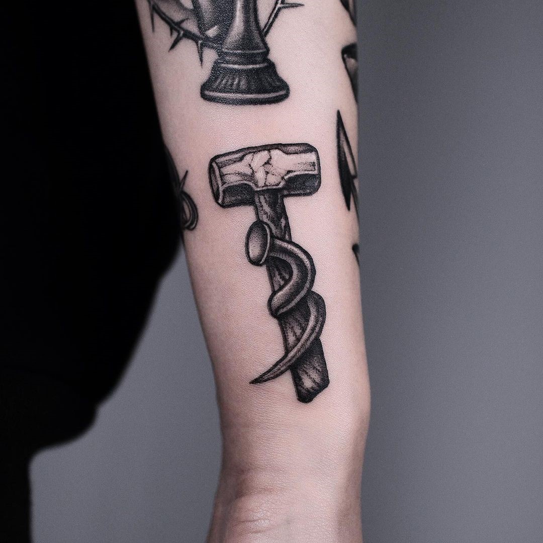 40+ Unique Hammer Tattoo Design Ideas 2023 (Black & White And Colorful) - Saved Tattoo