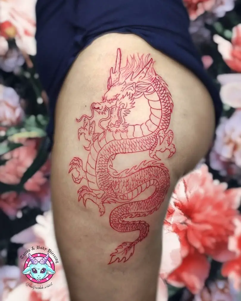 Дизайн Татуировки Бедра с Красным Драконом 2