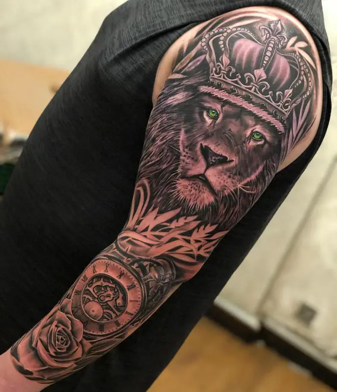 Lion With Crown Arm Sleeve 1