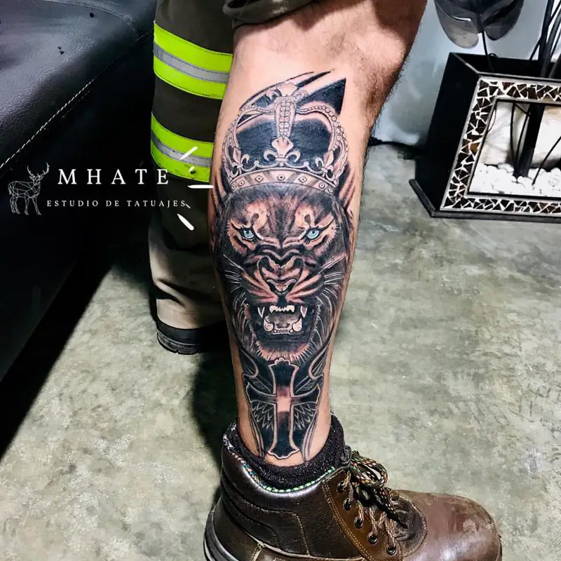 Lion With Crown Leg Tattoo 3