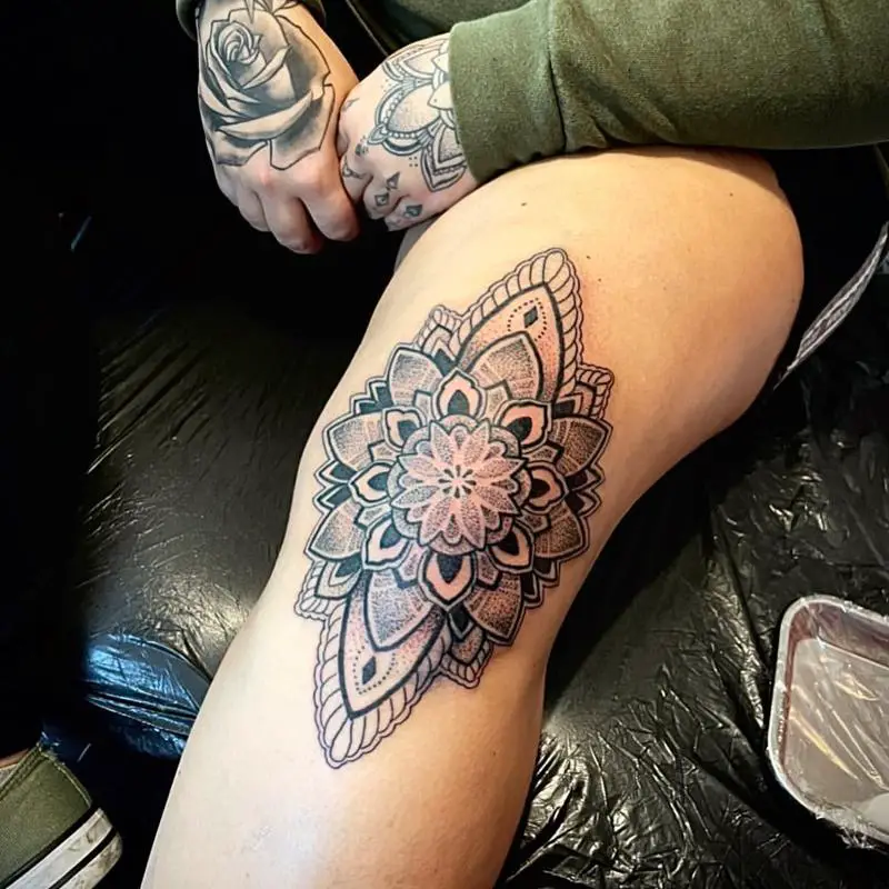 Mandala Knee Tattoos 1