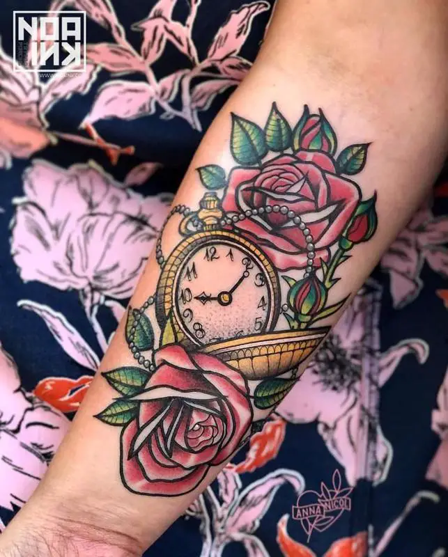 30 Delicate Flower Tattoo Ideas  Rose tattoo thigh Thigh tattoos women  Hip tattoos women