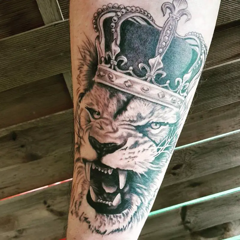 Roaring Lion With Crown Tattoo 2