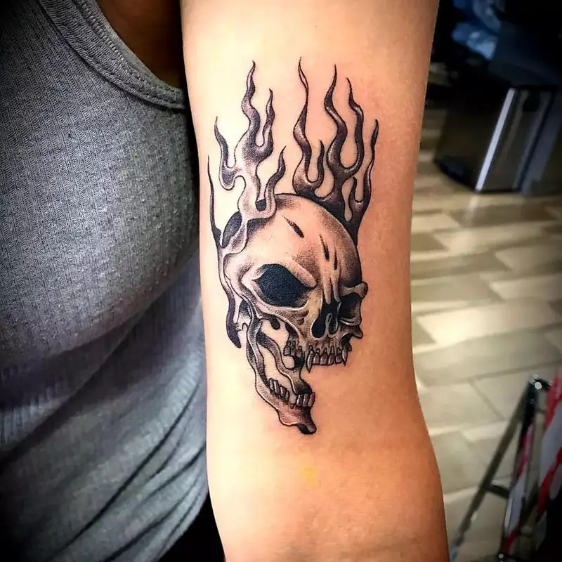 Skull Flame Tattoo 1