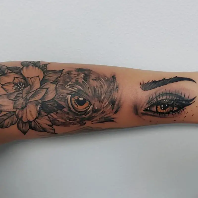 Татуировка с совиными глазами 1