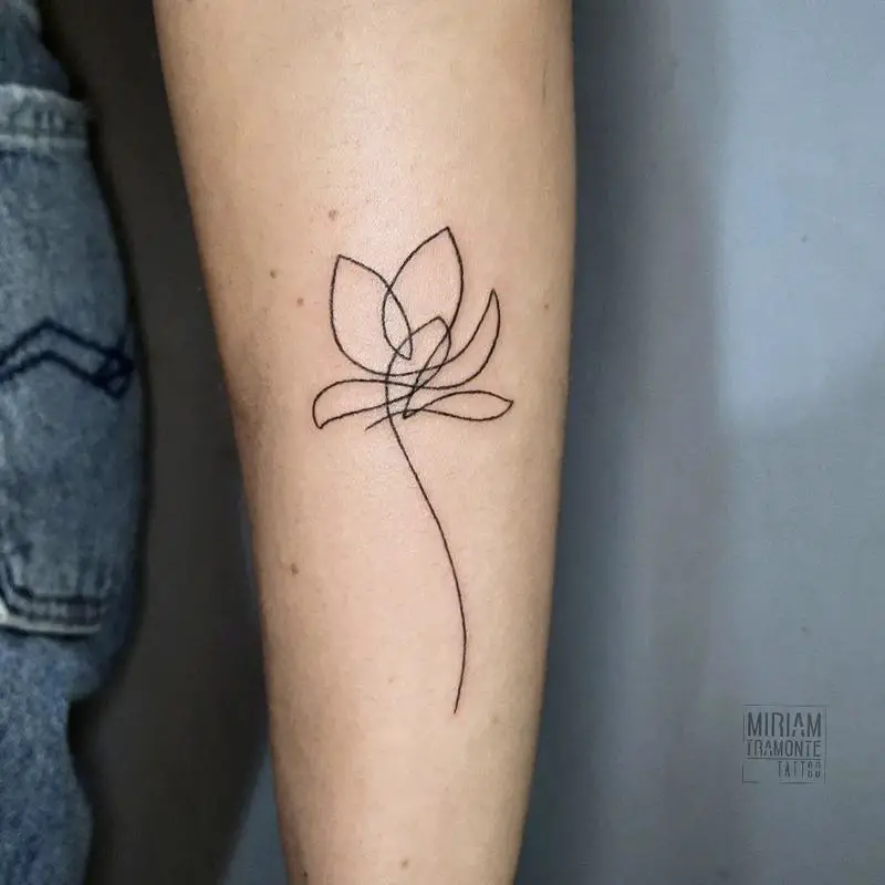 The Cutest Flower Tattoo Designs 3