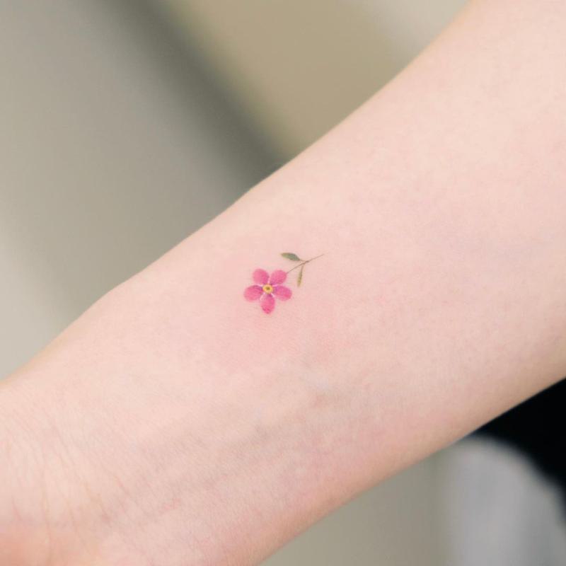 The Cutest Flower Tattoo Designs 8