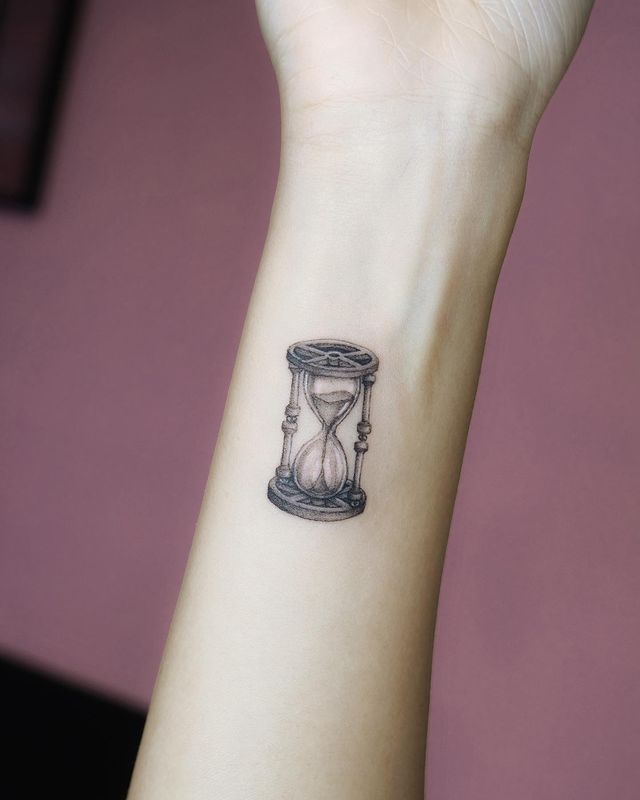 Top 9 Hourglass Tattoo Designs And Pictures  Styles At Life